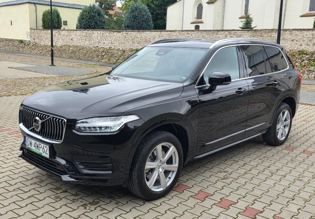 VOLVO XC90 B5 D AWD Core aut 2023 czarny SUV – leasing operacyjny i pożyczka