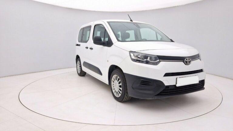 Toyota Proace City Verso 1.5 D-4D Combi 2021 w wynajmie bez BIK i KRD – finansowanie Auto-Finanse.pl