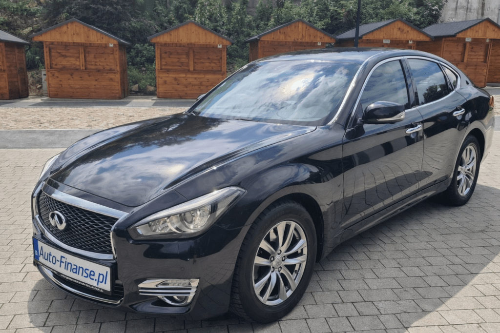 Infiniti Q70 2.2D Premium Automat 2016 czarny sedan luksusowy leasing operacyjny leasing konsumencki Auto-Finanse.pl