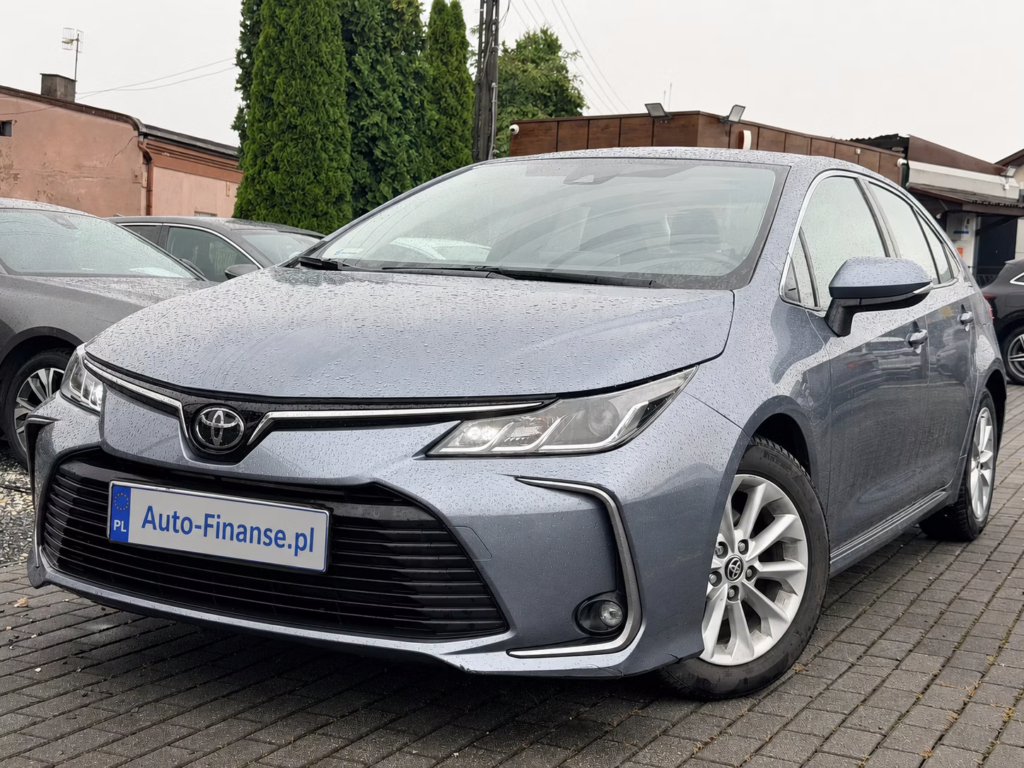 TOYOTA Corolla 1.5 Comfort MS przód